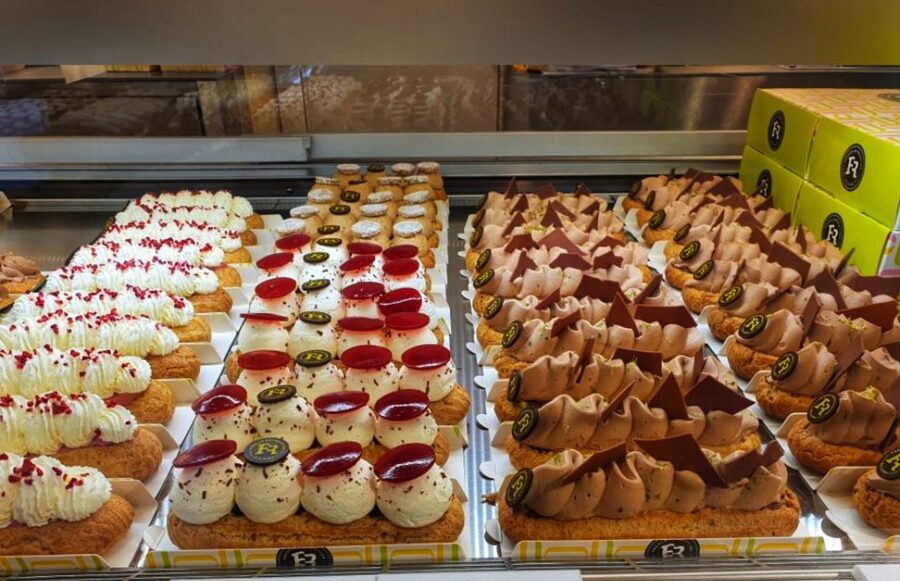 Bucharest: Sweet Delights History and Desserts Walking Tour - Romanian Athenaeum start: eclair first, then history
