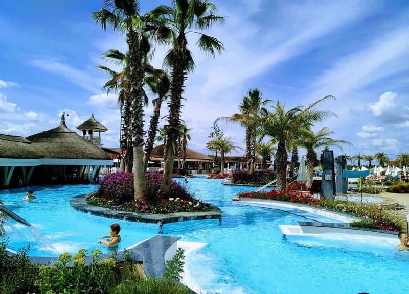 Bucharest: Therme Entry Ticket and Transfer - Poolside drinks, exotic gardens, and the “stay a while” feeling