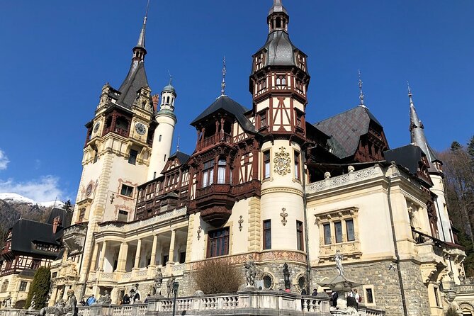 Bucharest to Dracula Castle, Peles Castle and Brasov Guided Tour - Practical do’s and don’ts: cash, headsets, no luggage, and staying on the group’s clock