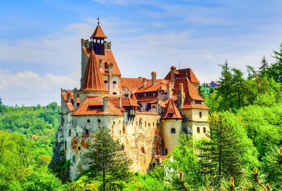 Bucharest : Wednesday, Dracula & Peles 3 Castles Tour 1 Day - The Castles Are the Stars, But Logistics Still Matter