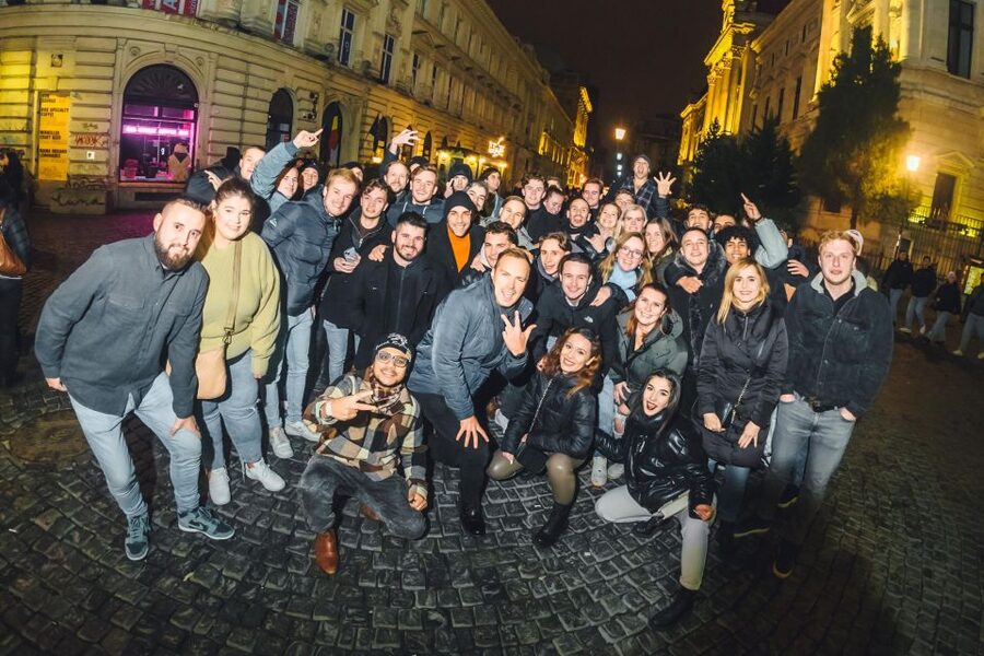 Bucharest: Weekend Pub Crawl - The First Hour: How the Workshop Sets Up the Night