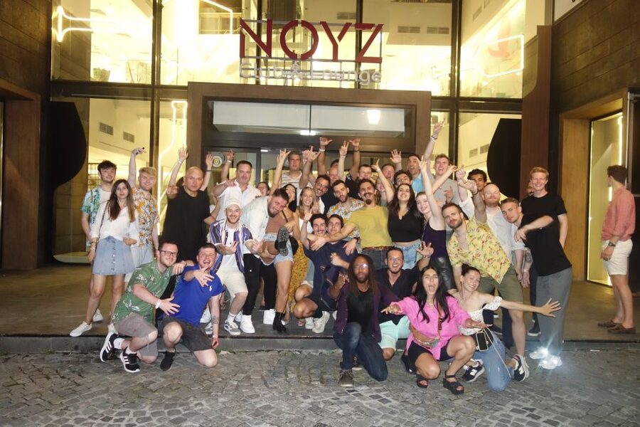 Bucharest: Weekend Pub Crawl - Guides, Safety, and Getting Photos Without Asking