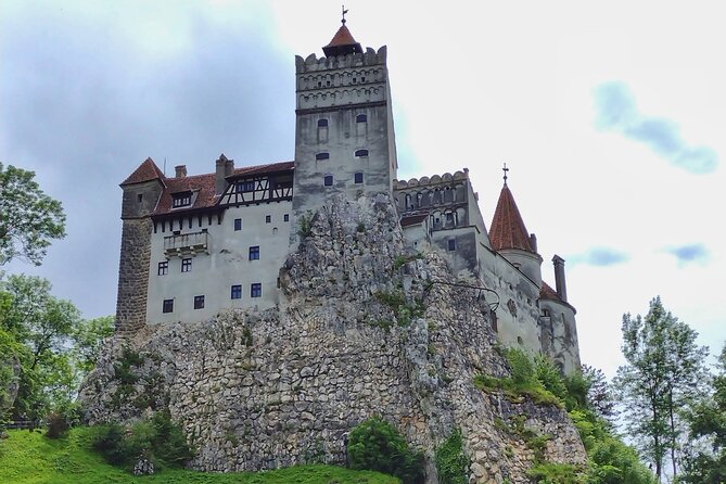Bucovina Painted Monasteries & Transylvania Tour: 4-Day Private - Day 1 from Bucharest: Agapia and Văratec Nunneries