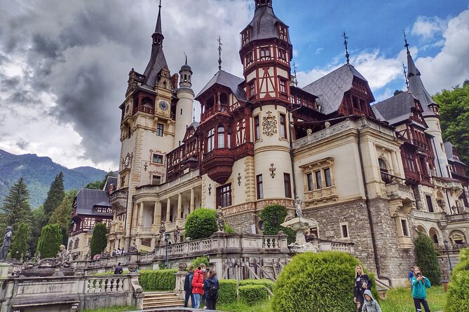 Bucovina Painted Monasteries & Transylvania Tour: 4-Day Private - Day 4: Black Church and Peles Castle Near Sinaia