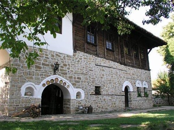 Bulgaria Day Trip: Basarabovo Monastery, Tsarevets & Arbanasi - Key takeaways before you go