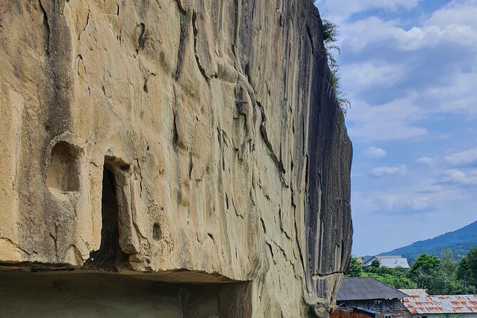 Bulgaria Day Trip - Private Tour from Bucharest - Veliko Tarnavo & Arbanasi - Price and logistics: is $347.28 per person good value?