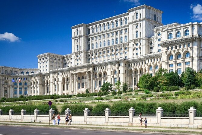 Communist Era Bucharest Tour - Unirii Square and Bulevardul Unirii: Where the City Rebranded Its Center