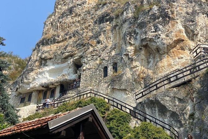 Day Trip to Bulgaria and Veliko Tarnovo from Bucharest - Getting There: the long ride, the fixed pace, and border-time reality