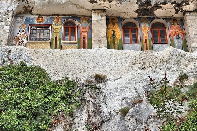 Day Trip to Medieval Bulgaria- Small group tour - Getting to the border without turning your day into paperwork