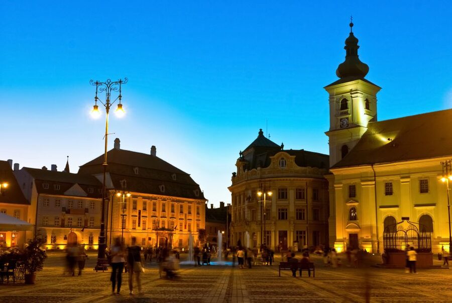 Discover Transylvania: Peles, Bran, Sighisoara in 2 days - What to pack and how to prepare without stress