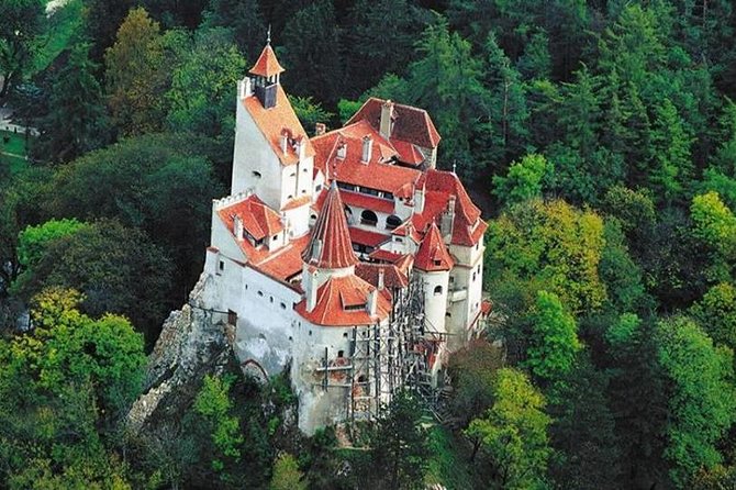 Dracula and Peles Castles Premium Tour with Hotel pick-up - Prahova Valley views and the reality of a 12–14 hour day