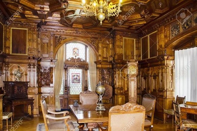 Dracula and Peles Castles Premium Tour with Hotel pick-up - Peles Castle: royal palaces, 170 rooms, and why the interiors matter