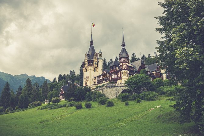 DRACULA CITY BREAK Bran Castle, Peles Castle Sinaia, Brasov City - Brasov’s old center: gothic, baroque, renaissance, and the “walkable” payoff