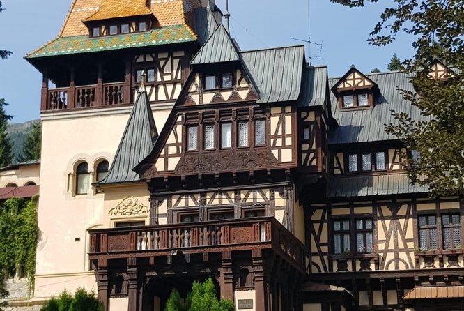 Dracula's Castle, Follow the legend in Transylvania, private tour from Bucharest - Brasov Historical Center (Your Free Hour of Medieval Atmosphere)