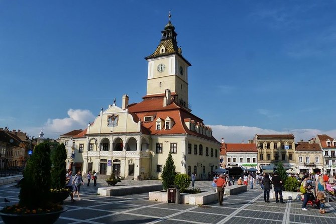Dracula's Castle, Peles Castle and Brasov Day Trip from Bucharest - Brașov Old Town Walking Time: Council Square, Fortress Walls, and Black Church