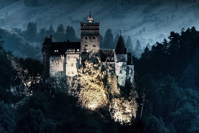 Dracula's Castle - Private Tour with Peleș Castle and Brașov city - 12 hours from Bucharest: fast, structured, and private