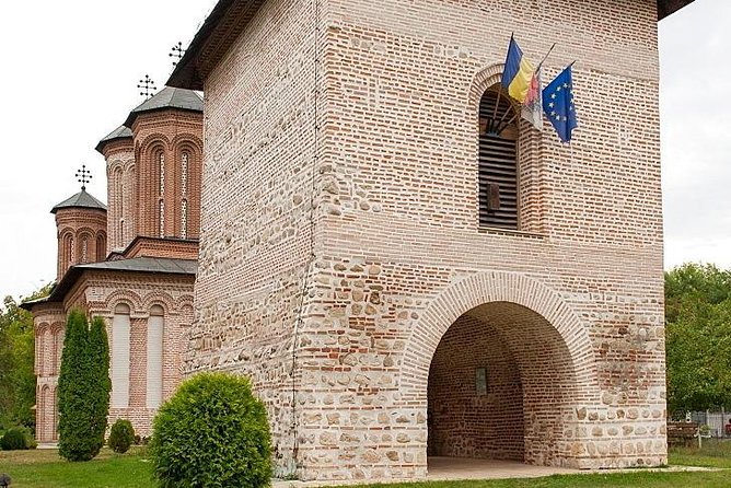 Dracula's Tomb and Mogosoaia Palace, Private Tour from Bucharest - Price and value: is $94.93 per person a fair deal?
