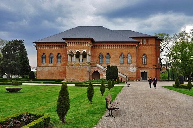 Dracula's Tomb and Mogosoaia Palace, Private Tour from Bucharest - Snagov Monastery: legends by the lake and a serious spiritual center