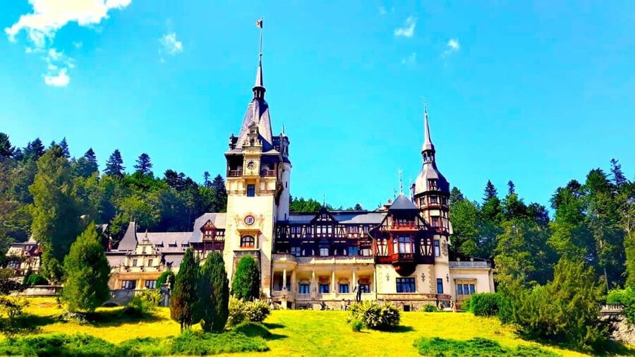 Explore Transylvania: 4-Day Unforgettable Tour - Day 4: Bran Castle and Peles Castle, then back to Bucharest