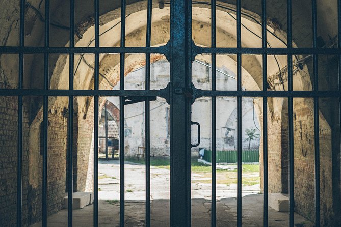 Exploring a Former Communist Prison - Communist Romania, Seen in Real Places