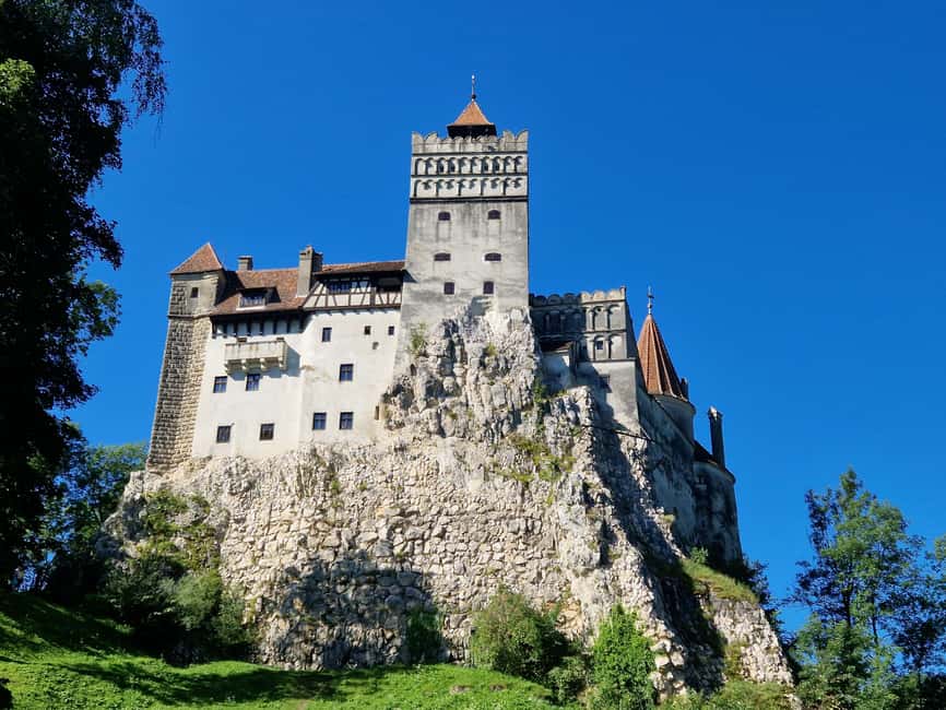 From Brasov: Discover Bran Castle and Rasnov Fortress - Small Group Pickup and Meeting Point That Keeps You Moving
