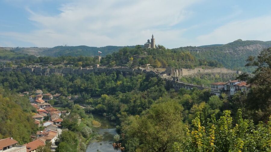 From Bucharest: Bulgaria 1-Day Tour - Arbanasi village stop: traditional feel, quick pacing