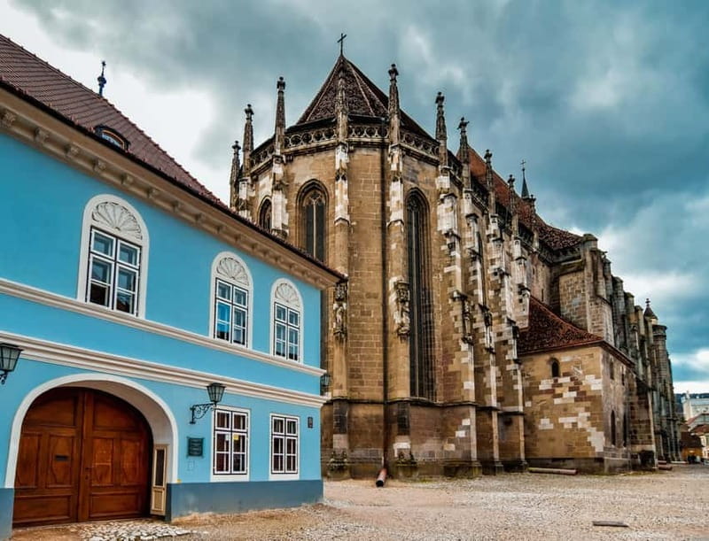 From Bucharest: Peles Castle, Brasov & Bran Castle Day Trip - Guide styles: what you can expect from the people running the day