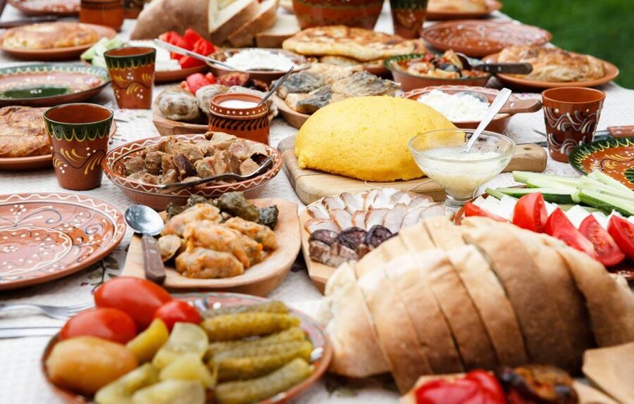 From Bucharest: Sinaia Full-Day Tour - Lunch and Traditional Drinks Without the Stress