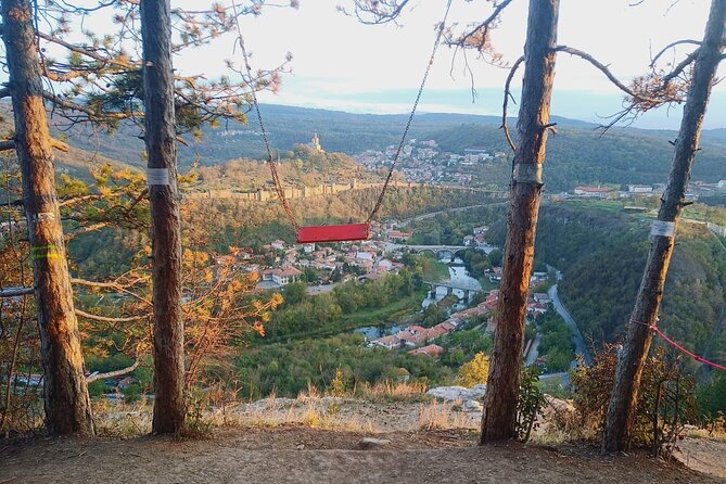 Hike Bulgaria Love Swing, Veliko Tarnovo and Tarevet Fortress - The Danube Friendship Bridge: a mechanical landmark, explained in plain terms
