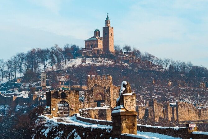 Hike Bulgaria Love Swing, Veliko Tarnovo and Tarevet Fortress - Veliko Tarnovo’s old streets on an easy schedule