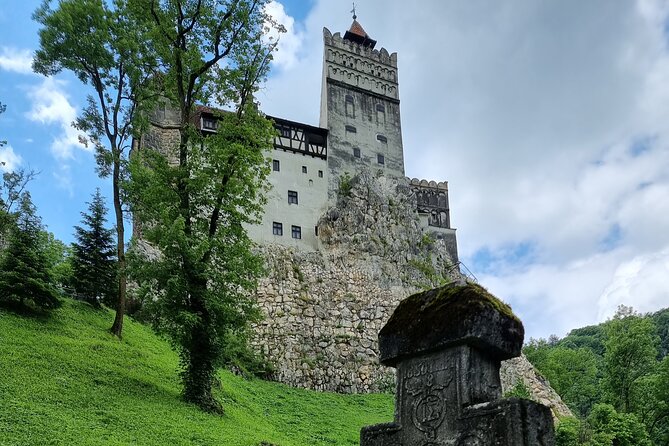 Legends & Stories from Transylvania -2 Castles & Brasov Old Town - Peles Castle: Royal Fairytale Looks, With Real Practical Rules