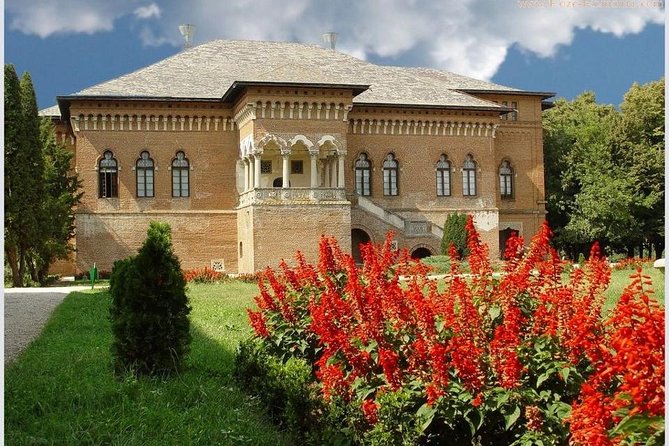Mogosoaia Palace & Snagov Monastery: Private tour from Bucharest - Mogosoaia Palace: lakeside grounds and 17th-century grandeur