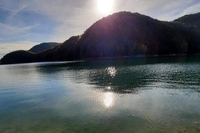 Original Carpathian Village Experience and Sinaia in one day tour - Paltinu Lake and the Dam Viewpoint: Quick, Scenic, and Free Entry