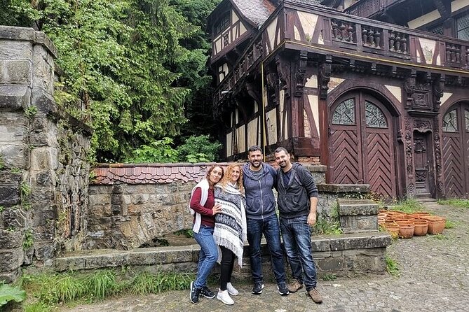 Original Carpathian Village Experience and Sinaia in one day tour - Pace, Group Size, and How Vlad’s Style Changes the Feel
