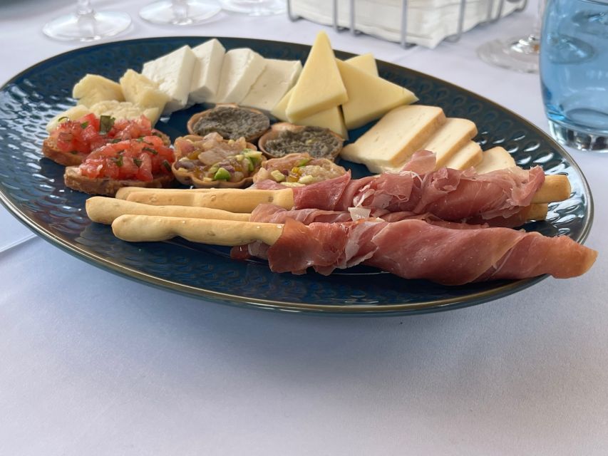 Peles & Cantacuzino Castles: Gourmet Wine & Cultural trip - Small-group pacing with private transport: how the day stays manageable