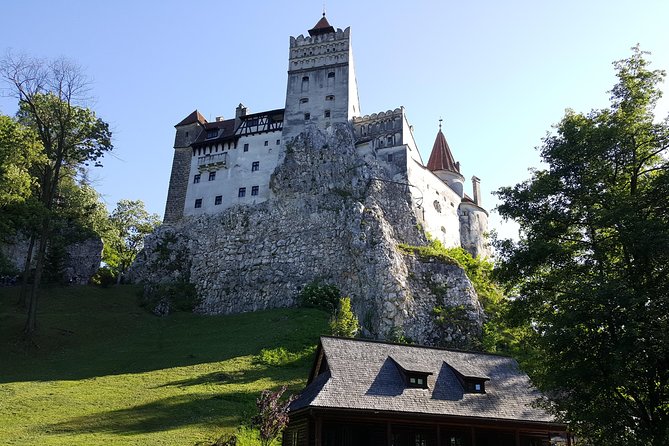 Peles Castle, Bran Castle and Brasov from Bucharest - Peles Castle in Sinaia: Royal Rooms, Garden-Time, and Real Craft