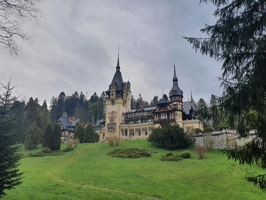 Peleș Castle, Bran Castles and Brasov City - Private Tour - Brasov City Tour: Baroque + Gothic + Mountain Air