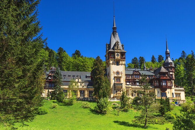 Peles Castle, Dracula Castle and Brasov old town - private tour from Bucharest - Key things to know before you go