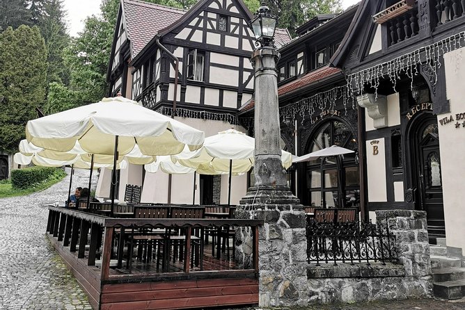 Private Day Tour - Transylvania & Dracula's Castle Through The BackDoor! - Brasov Old Town Walk: The One Hour That Adds Breathing Space