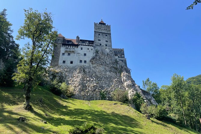 PRIVATE day-trip - Peles Castle, Bran Castle, Brasov - Why this Peles–Bran–Brasov route makes sense