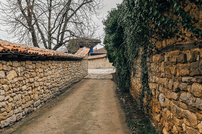 Private Day-Trip to Medieval Bulgaria from Bucharest - Crossing the border and leaving Bucharest behind