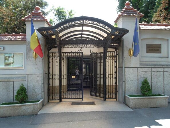 Private: RedPatrol Bucharest Contrasts Tour in a Vintage Car - Key things I think you’ll enjoy