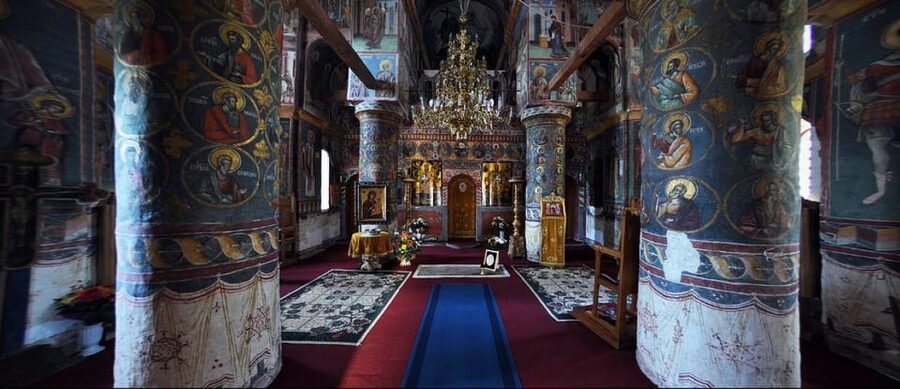 Private Tour from Bucharest to Dracula's tomb and Mogosoaia - Who this tour suits best (and who should think twice)