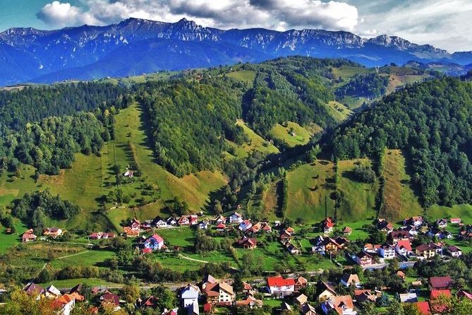 Private Tour: Transylvanian Castles and Brasov's Medieval Old Town - Stop 1: Bran Castle on the hill and why the Dracula link matters