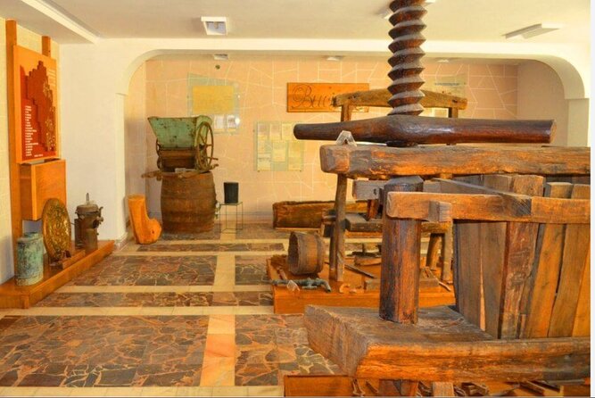 Private Wine Tasting in Cellar and the Winemaking process - A private wine day that actually fits your pace