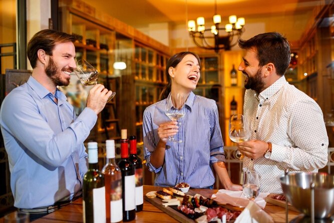 Private Wine Tasting in Cellar and the Winemaking process - The guide experience: what to expect from your host