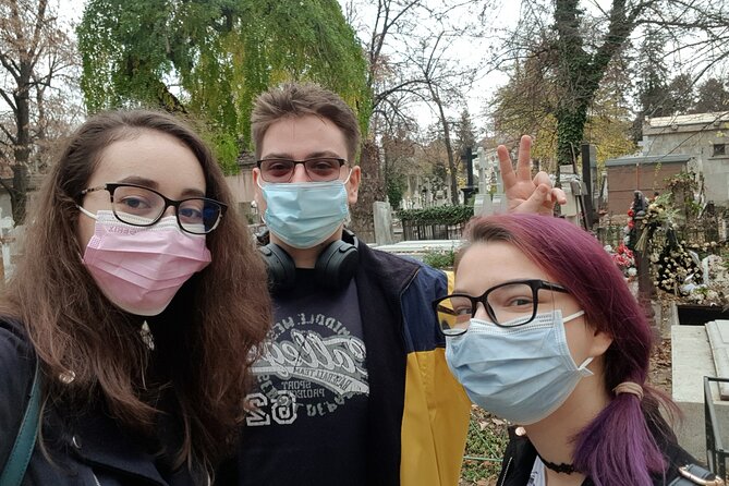 Quest Experience in Bellu Cemetery Bucharest - Privacy, crowds, and the “no guide” format