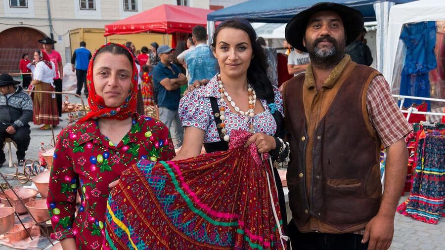 Roma Culture, Realities and Slavery History, Walking tour - Roma History in Bucharest: Why This Walk Feels Different