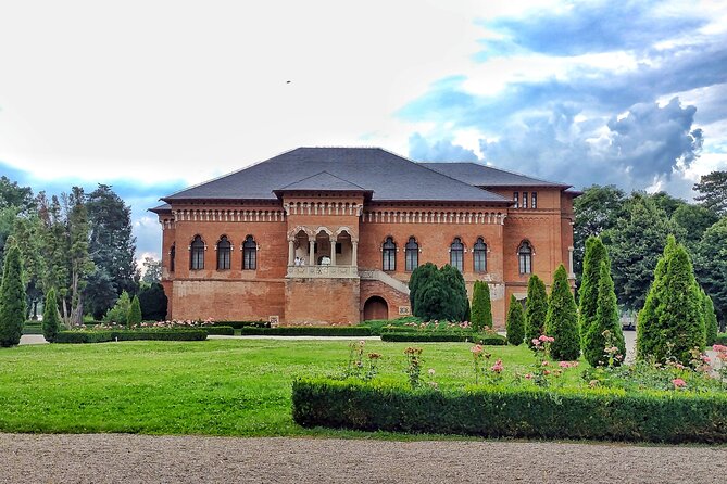 Sacred Monasteries Private Tour: Snagov, Țigănești & Căldărușani - Where Mogosoaia Palace fits: grounds, views, and a calmer contrast