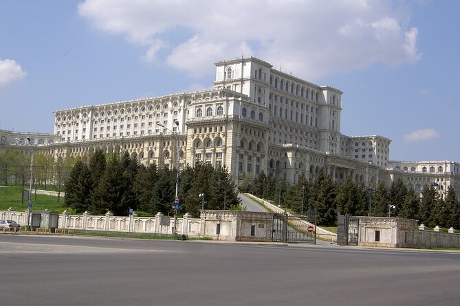 Skip the Line Ticket of the Palace of Parliament in Bucharest - Getting In: Meeting Points and Airport-Style Screening